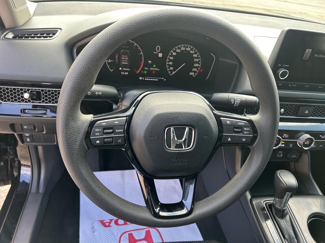 2022 Honda Civic Sedan LX CarPlay Bluetooth Rear Camera Low Kms Photo