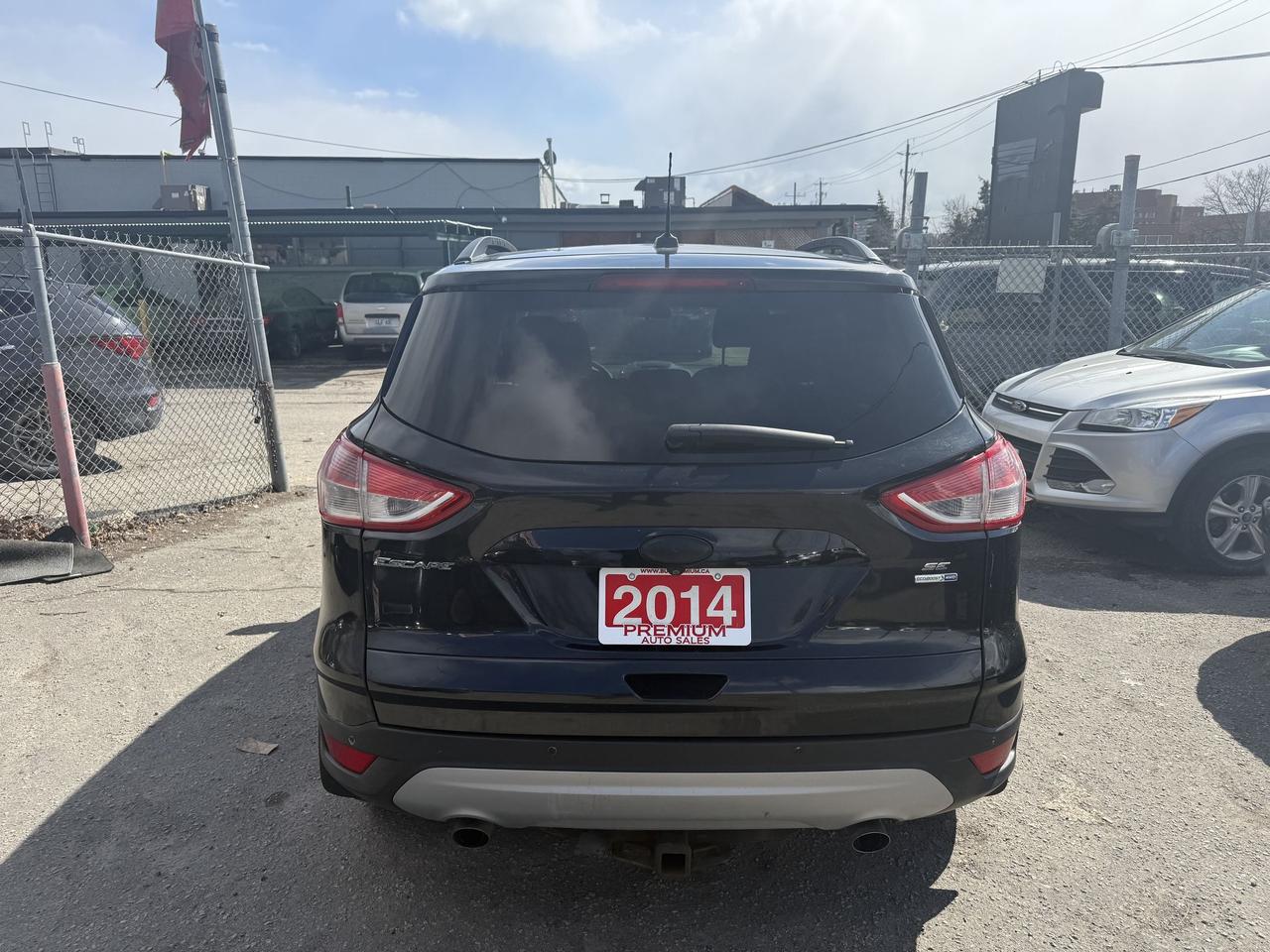 2014 Ford Escape *** BLOWOUT SALE *** Photo4