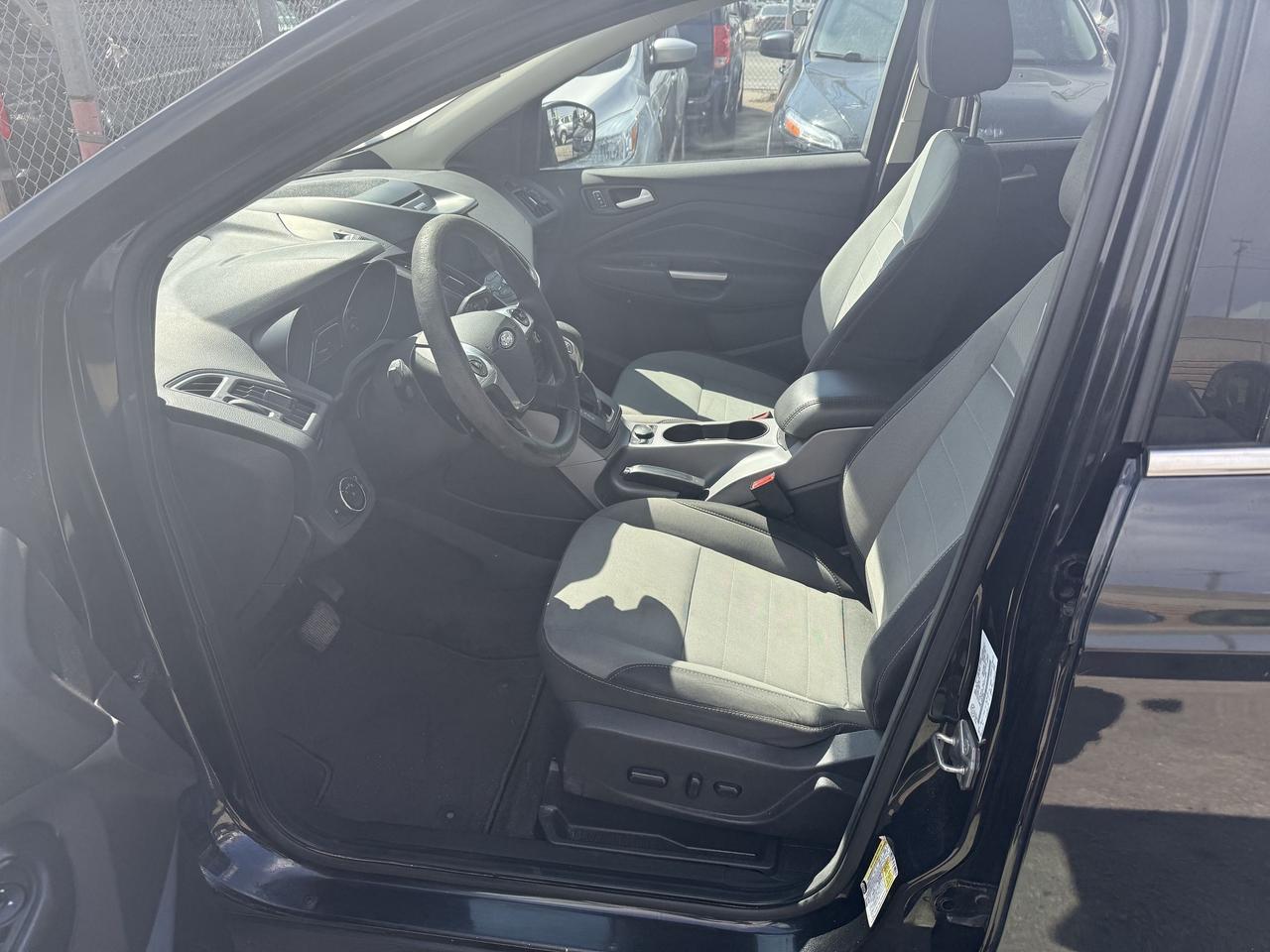 2014 Ford Escape *** BLOWOUT SALE *** Photo