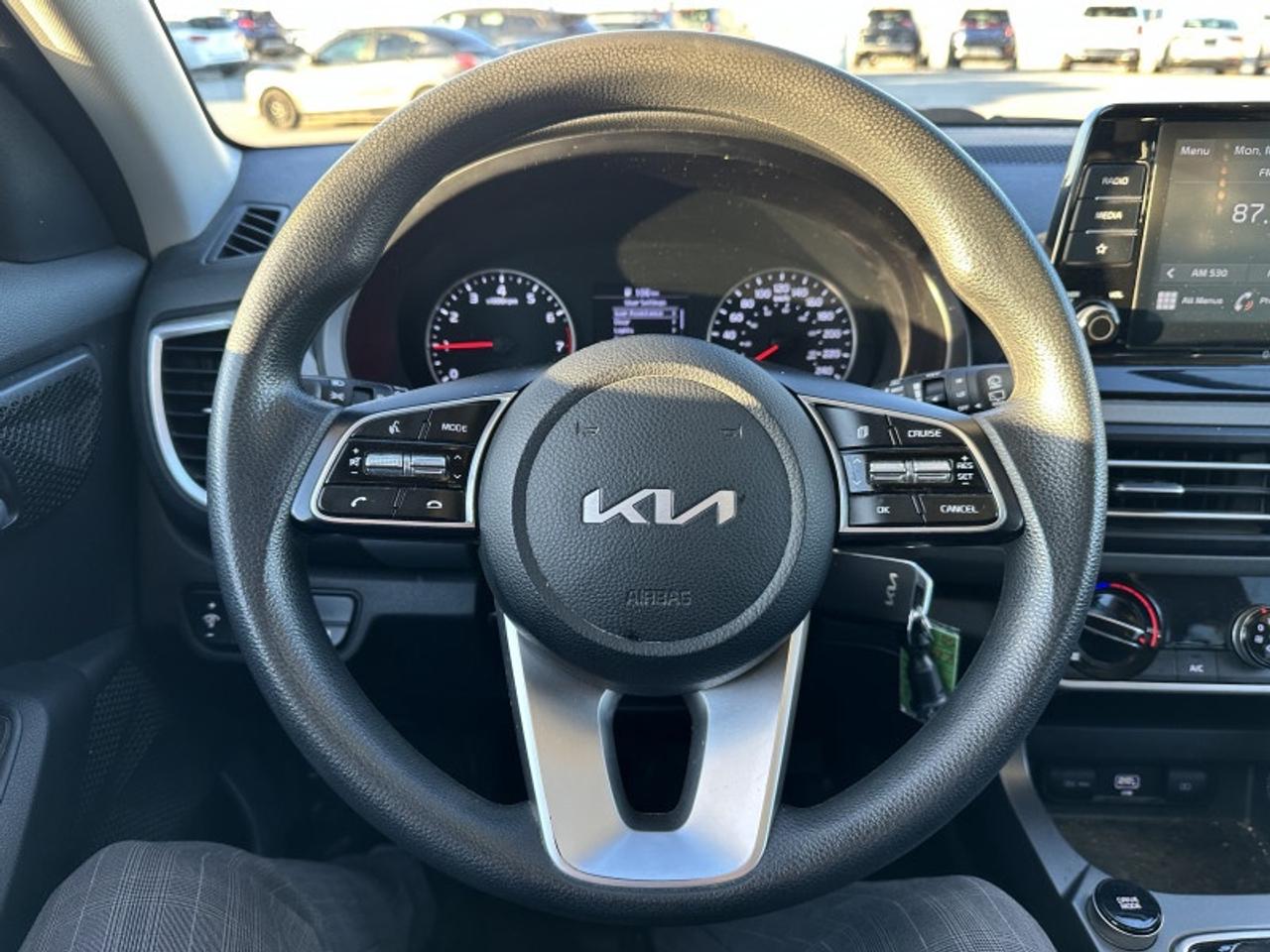 2022 Kia Seltos LX Photo