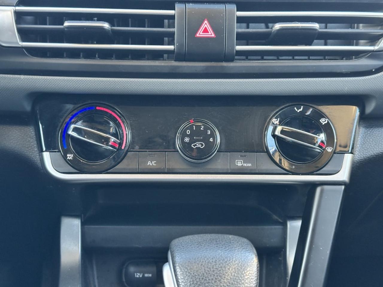 2022 Kia Seltos LX Photo