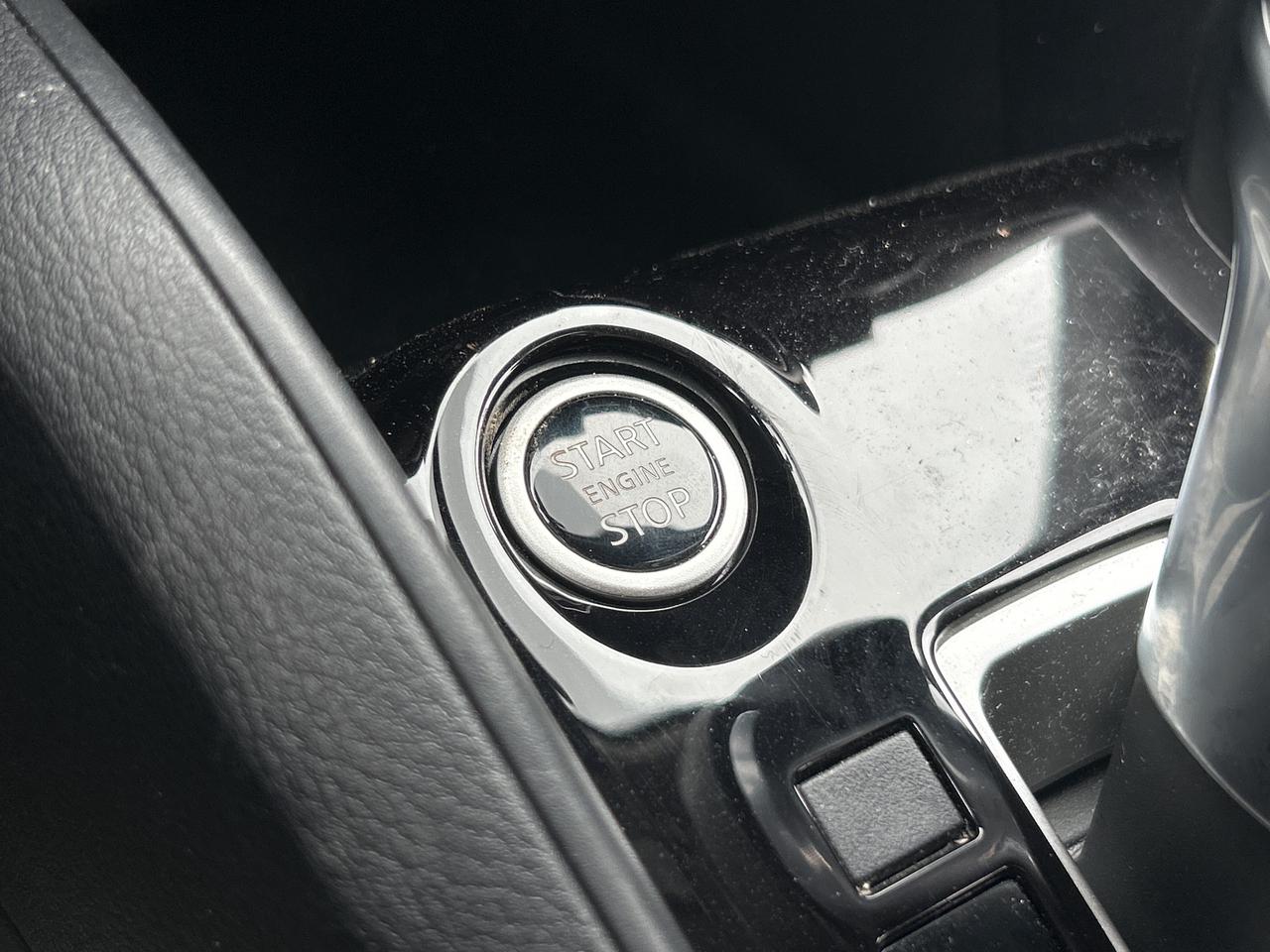 2020 Nissan Kicks S FWD   Blind-spot Warning   Lane Departure Photo