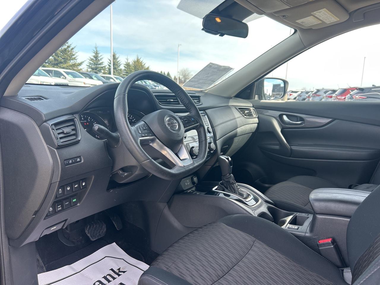 2019 Nissan Rogue SV AWD  Nav. Pano Roof Heated Seats/Steering Wheel Photo
