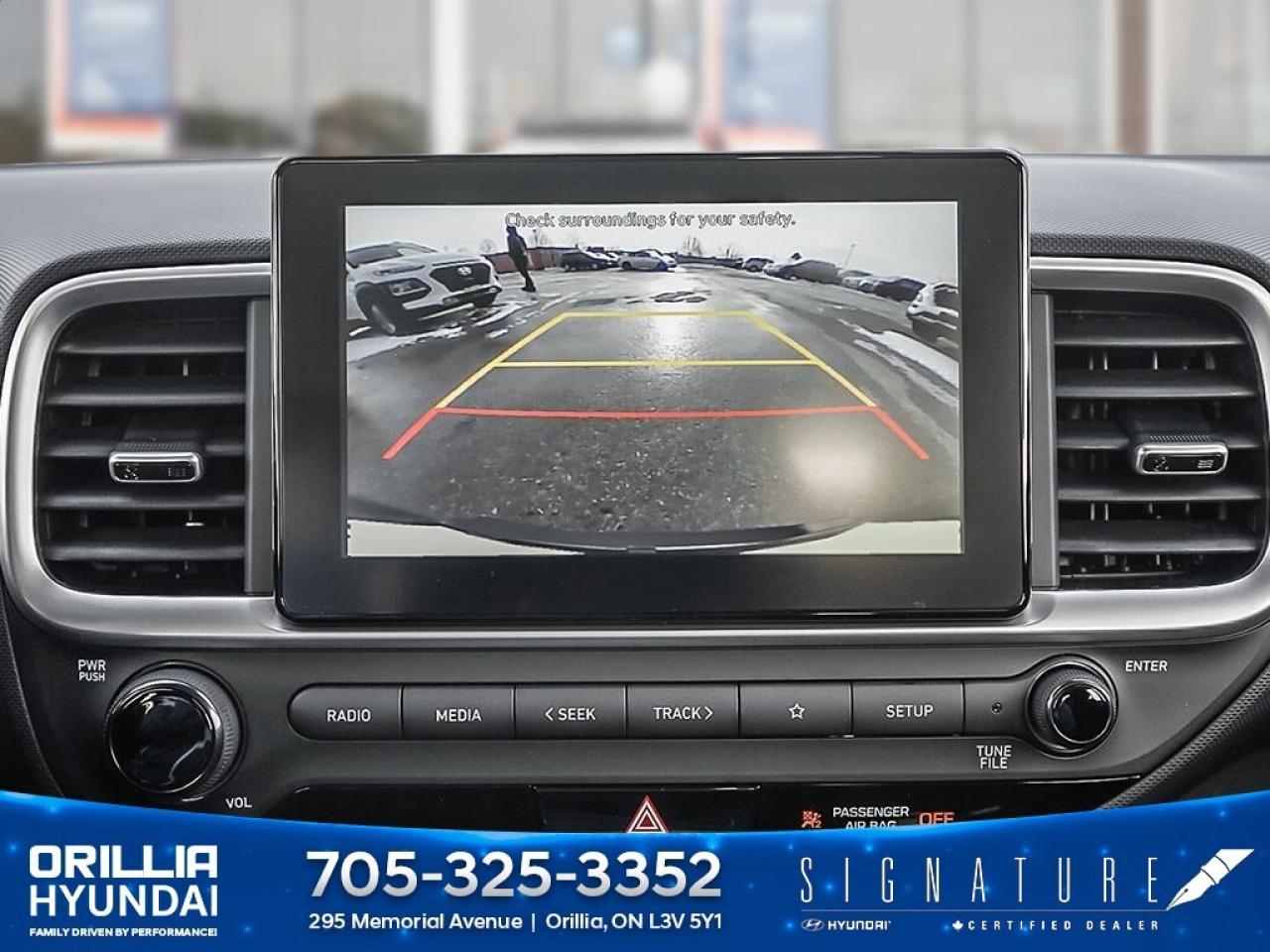 2025 Hyundai Venue Preferred IVT w/Two-Tone Photo