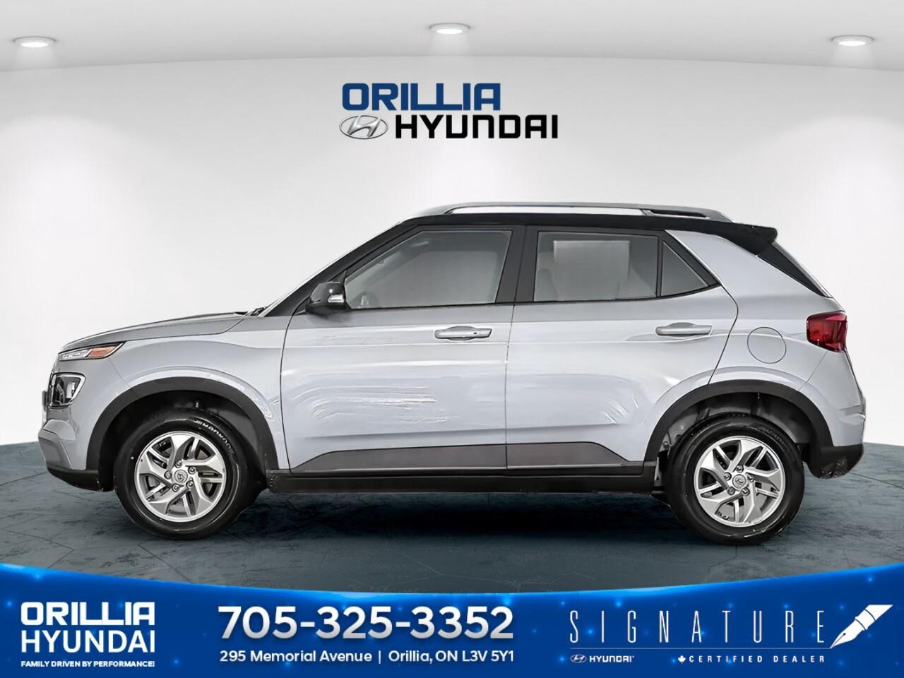 2025 Hyundai Venue Preferred IVT w/Two-Tone Photo2