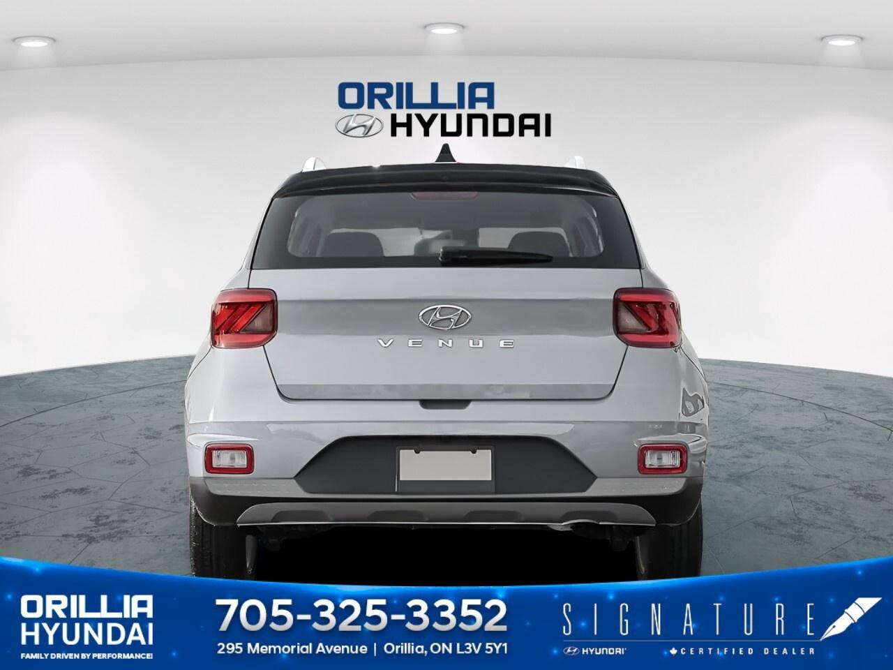 2025 Hyundai Venue Preferred IVT w/Two-Tone Photo