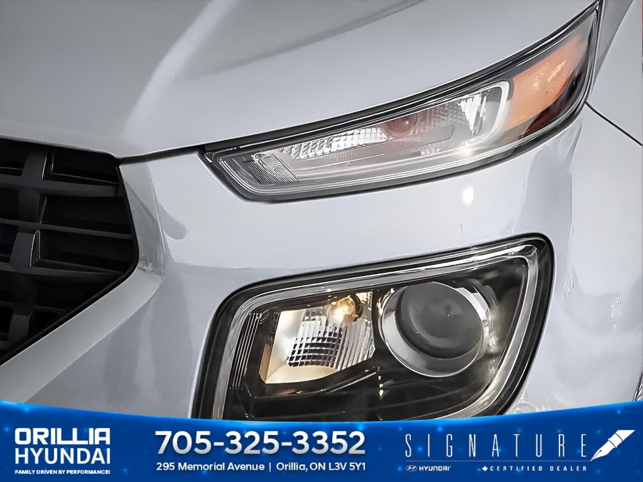 2025 Hyundai Venue Preferred IVT w/Two-Tone Photo