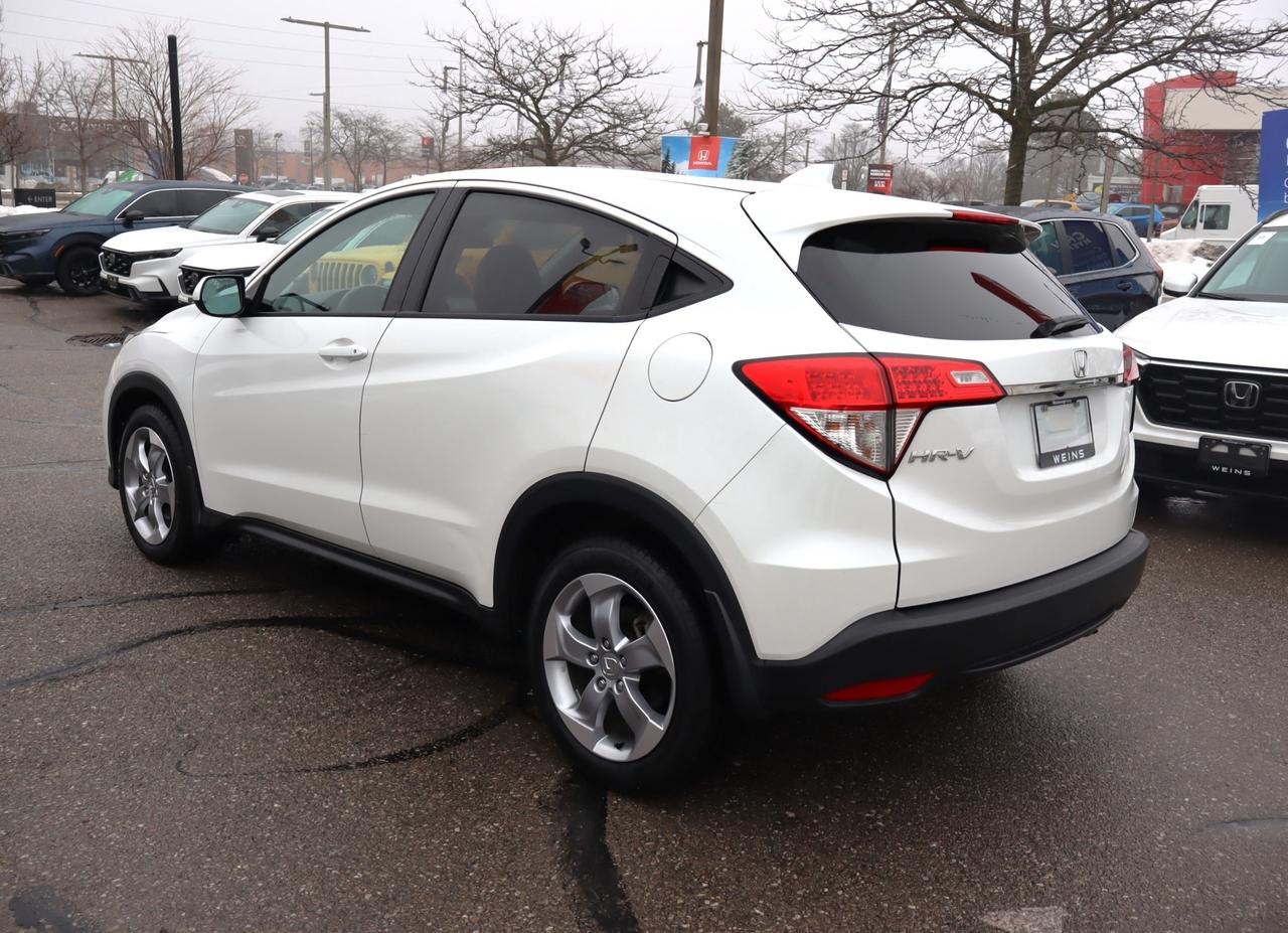 2022 Honda HR-V LX 4dr Front-Wheel Drive Photo2