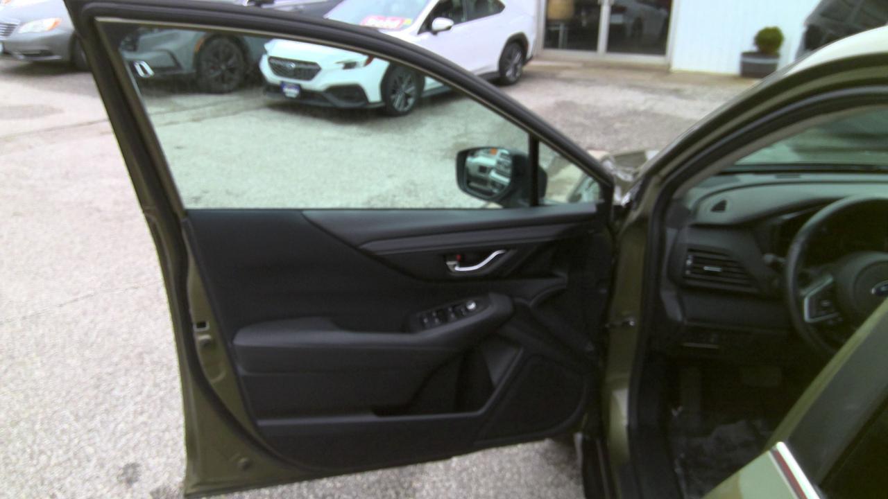 2021 Subaru Outback Touring 4dr All-Wheel Drive Photo