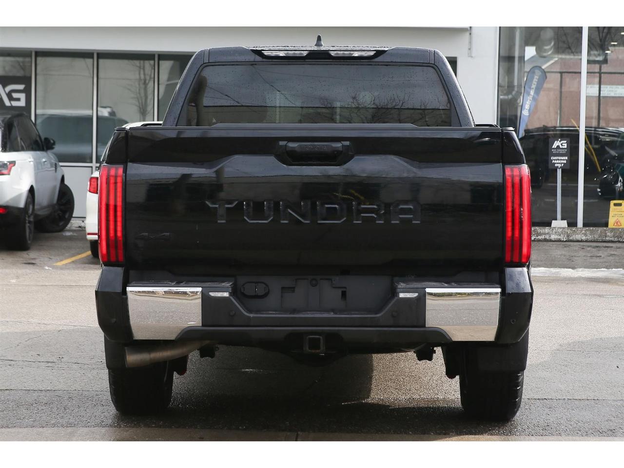 2023 Toyota Tundra SR5 CREWMAX 4WD Photo