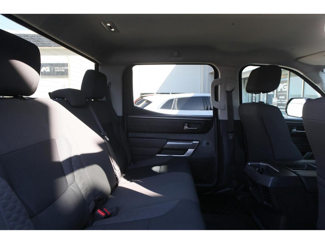 2023 Toyota Tundra SR5 CREWMAX 4WD Photo