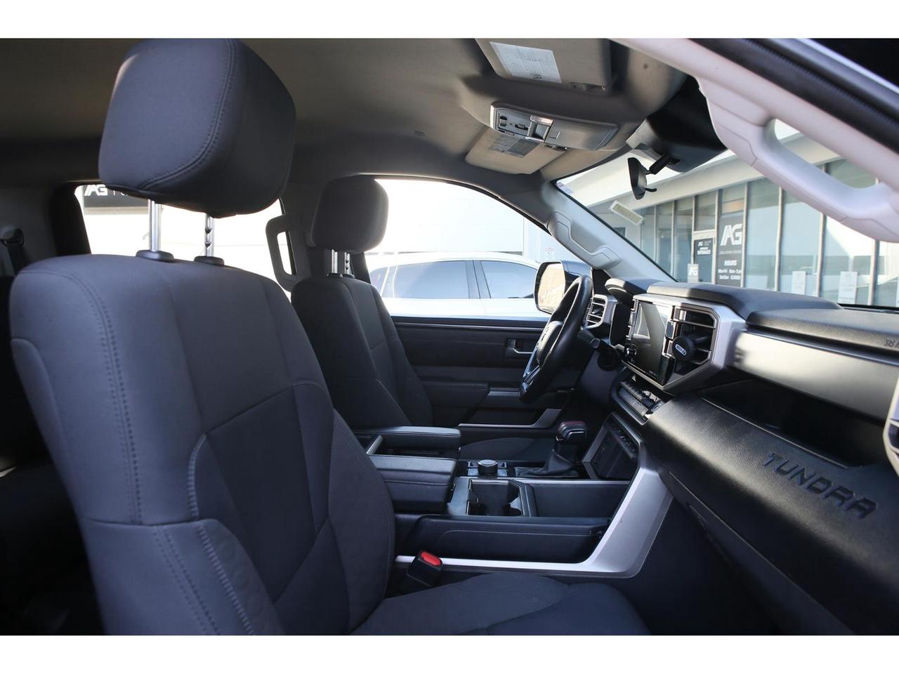 2023 Toyota Tundra SR5 CREWMAX 4WD Photo