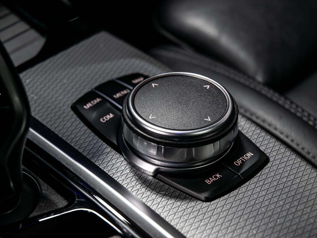 2019 BMW X4 M40i PREMIUM ENHANCED ADVANCED DRIVER ASSISTANCE Photo