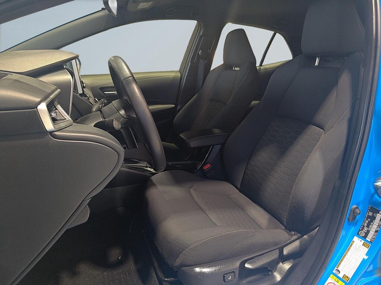 2020 Toyota Corolla Hatchback SE / Clean Carfax / CarPlay / Back-up Camera / Ext Photo