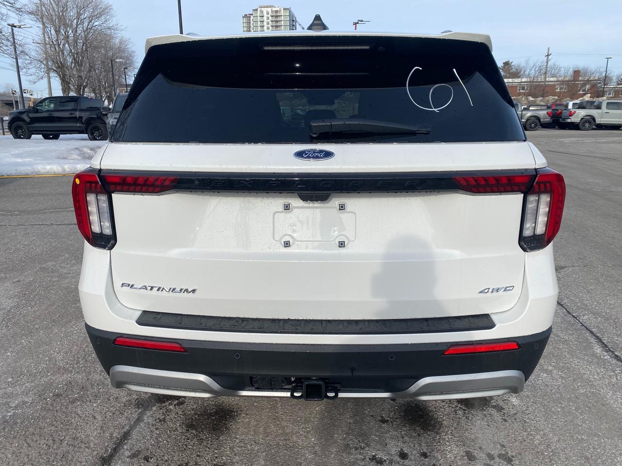 2026 Ford Explorer Platinum 4dr 4x4 Photo4