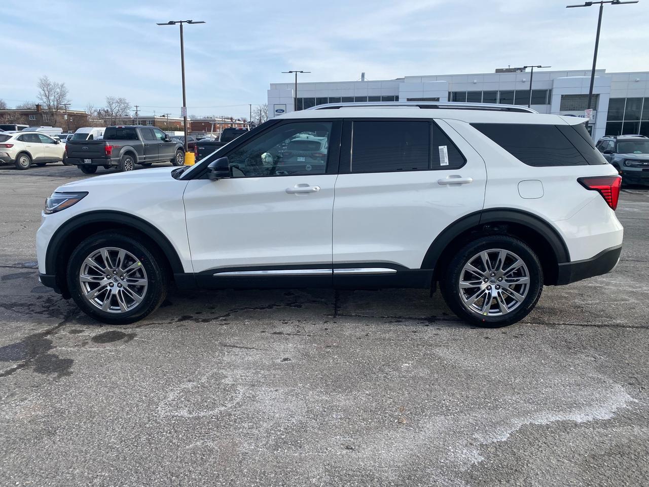 2026 Ford Explorer Platinum 4dr 4x4 Photo