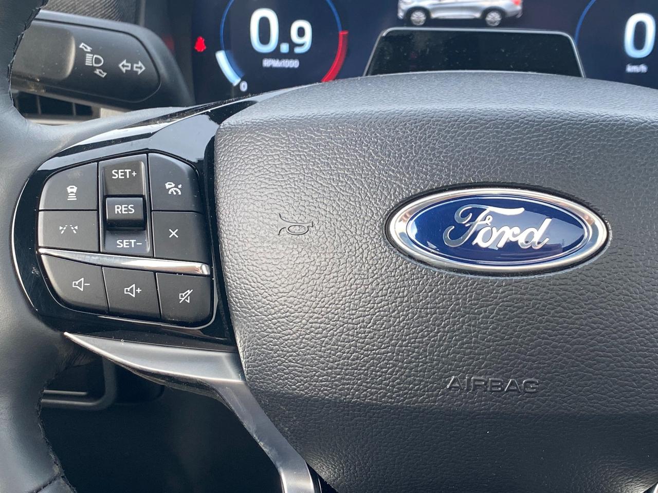 2026 Ford Explorer Platinum 4dr 4x4 Photo