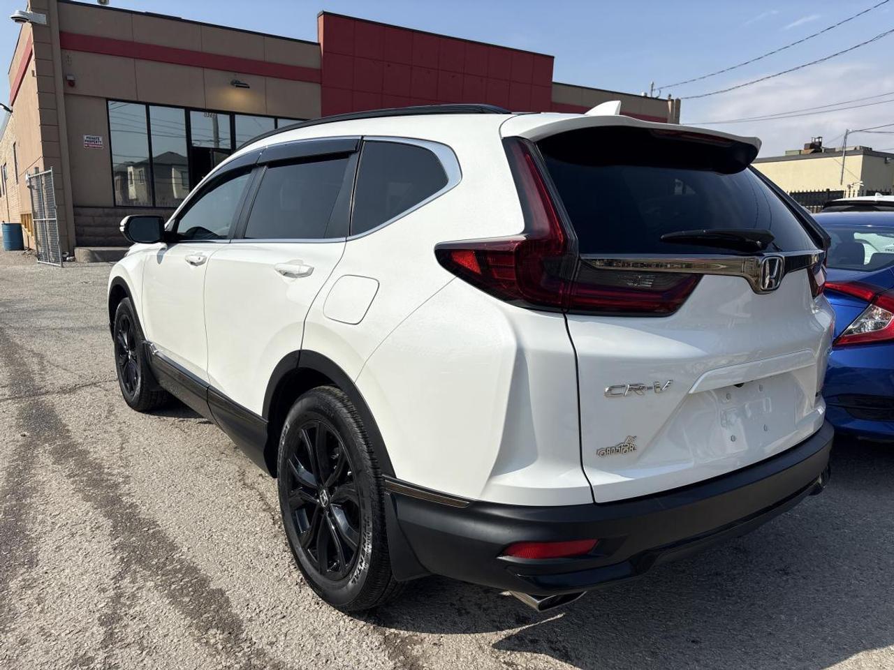 2022 Honda CR-V Black Edition Photo