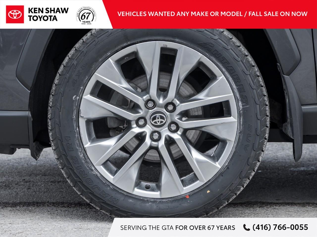 2022 Toyota RAV4 XLE 4dr All-wheel Drive Photo4