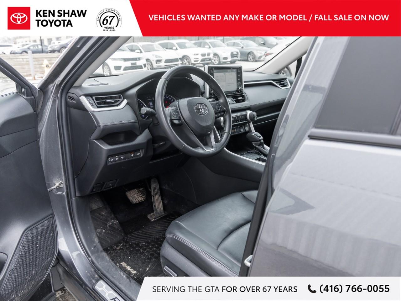 2022 Toyota RAV4 XLE 4dr All-wheel Drive Photo