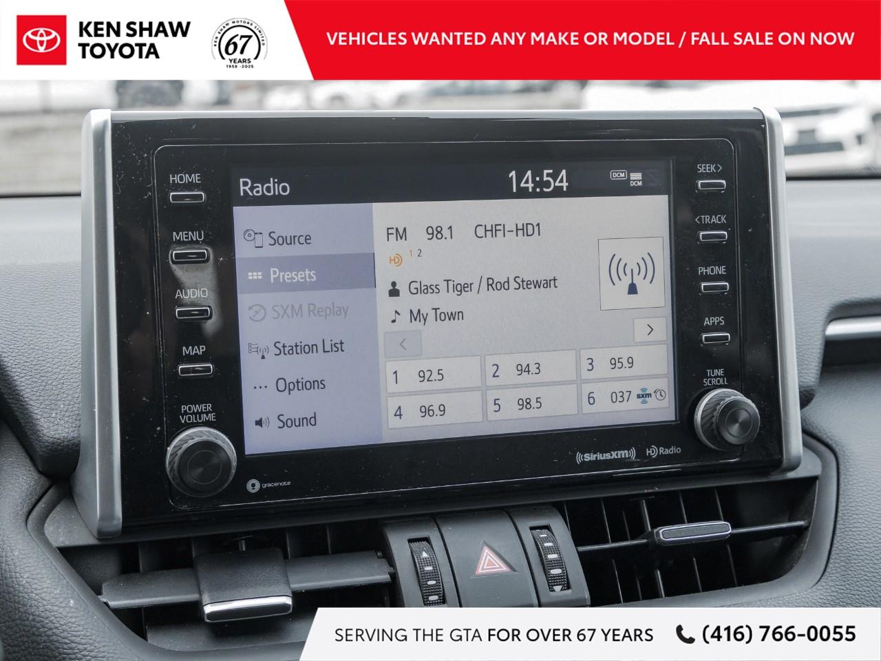 2022 Toyota RAV4 XLE 4dr All-wheel Drive Photo