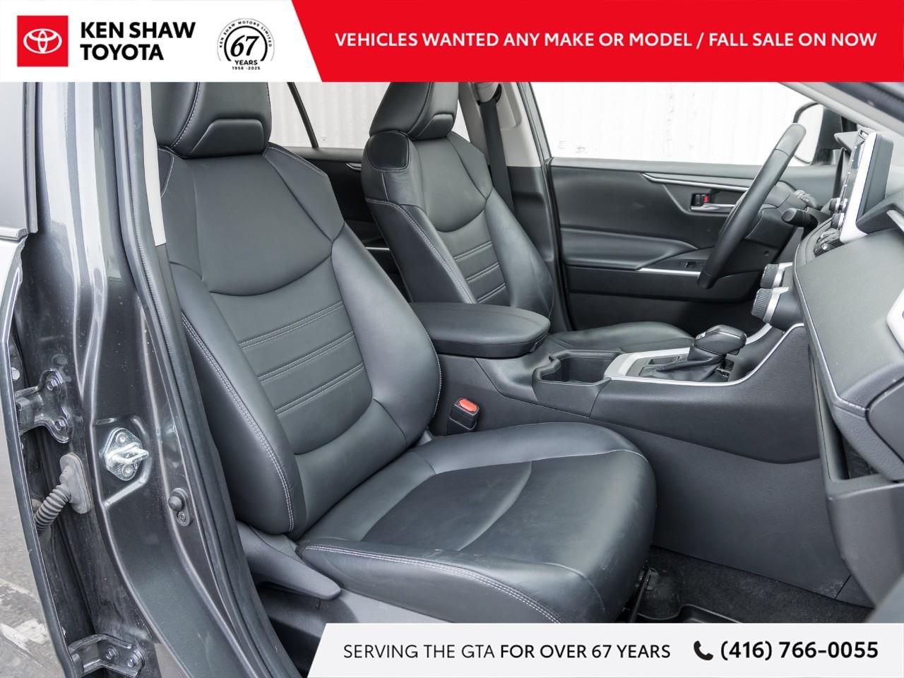 2022 Toyota RAV4 XLE 4dr All-wheel Drive Photo