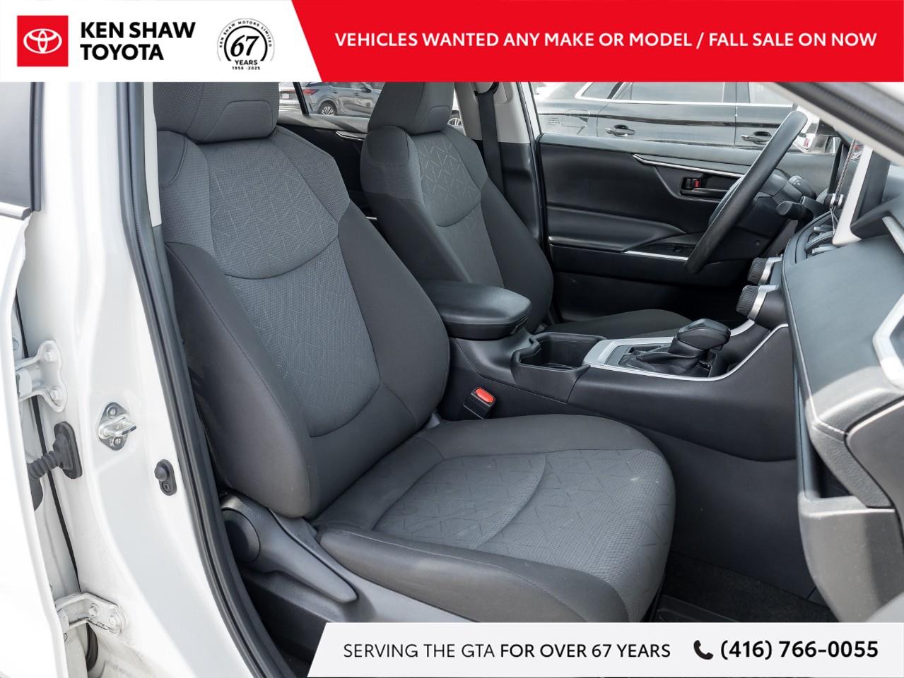 2024 Toyota RAV4 LE 4dr All-wheel Drive Photo