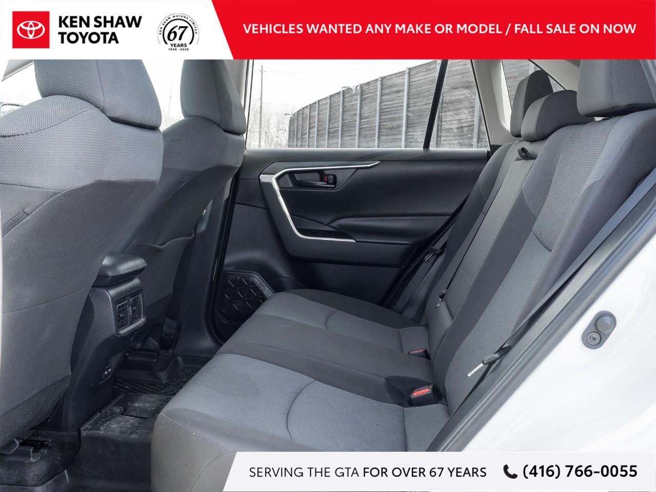 2024 Toyota RAV4 LE 4dr All-wheel Drive Photo