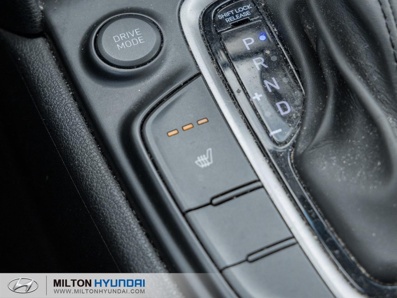 2021 Hyundai KONA 2.0L Essential 4dr Front-Wheel Drive Photo