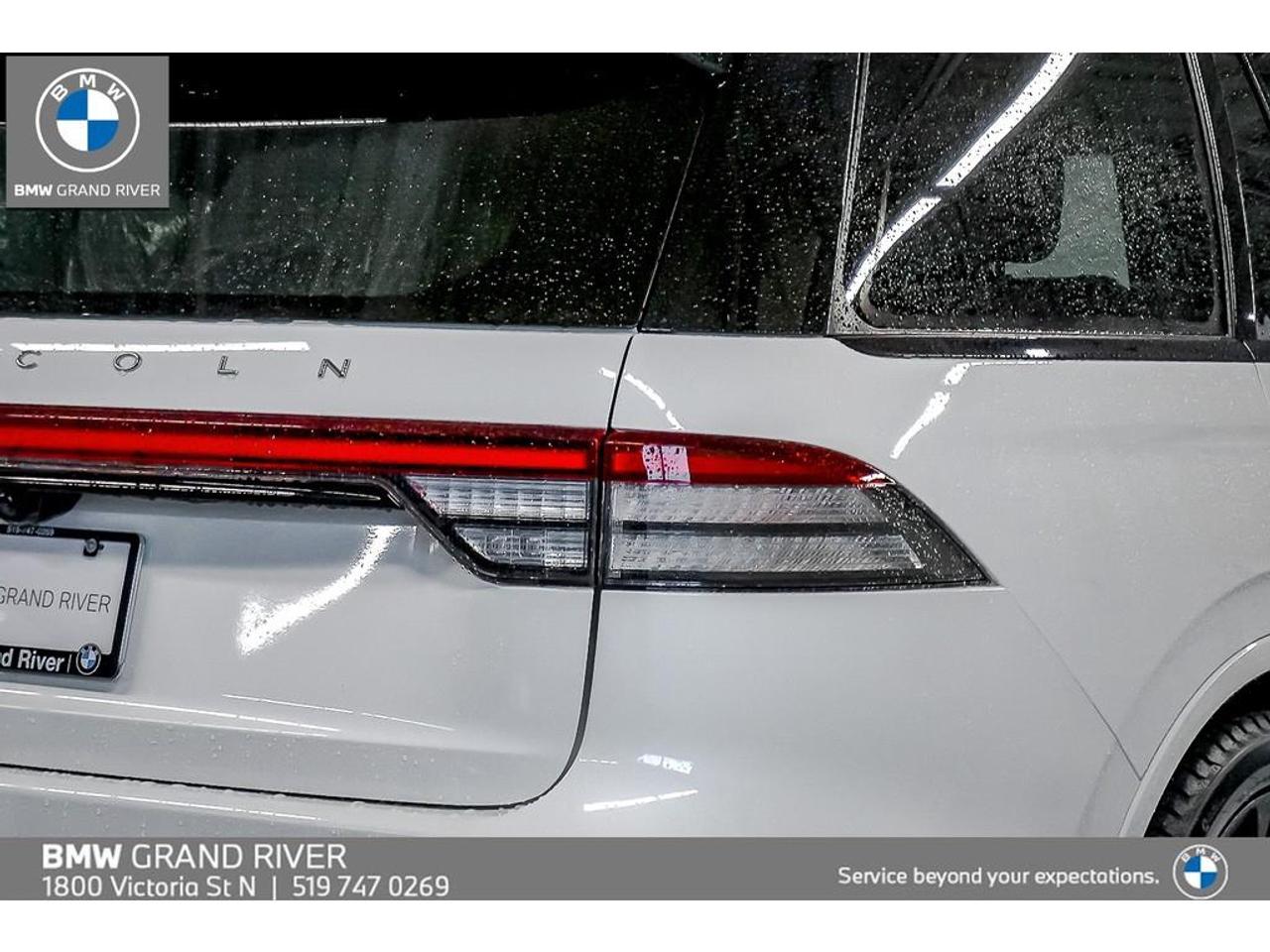 2025 Lincoln Aviator Reserve 4dr All-Wheel Drive Photo4
