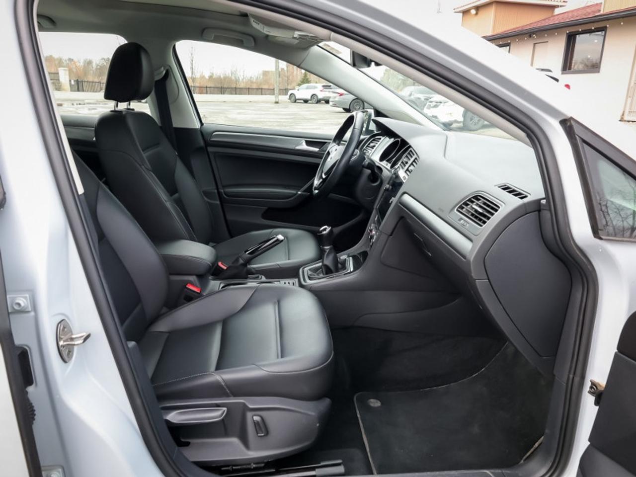 2018 Volkswagen Golf Comfortline 5-door Photo