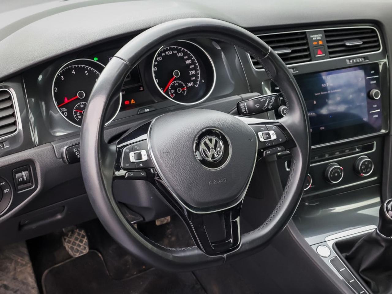 2018 Volkswagen Golf Comfortline 5-door Photo