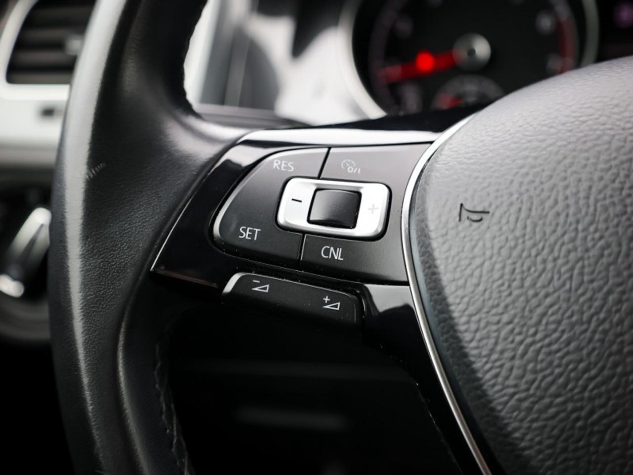 2018 Volkswagen Golf Comfortline 5-door Photo