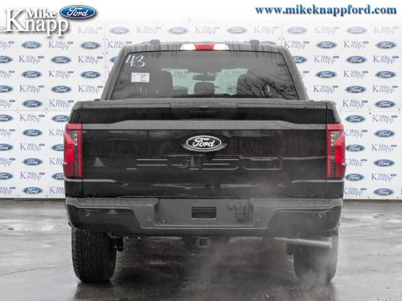 2026 Ford F-150 XLT Photo3
