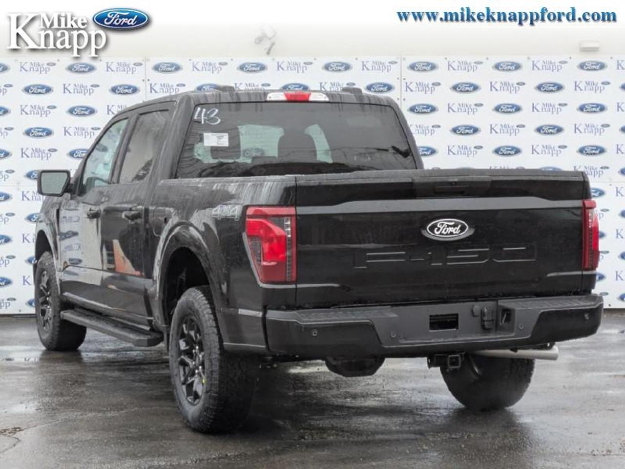 2026 Ford F-150 XLT Photo2
