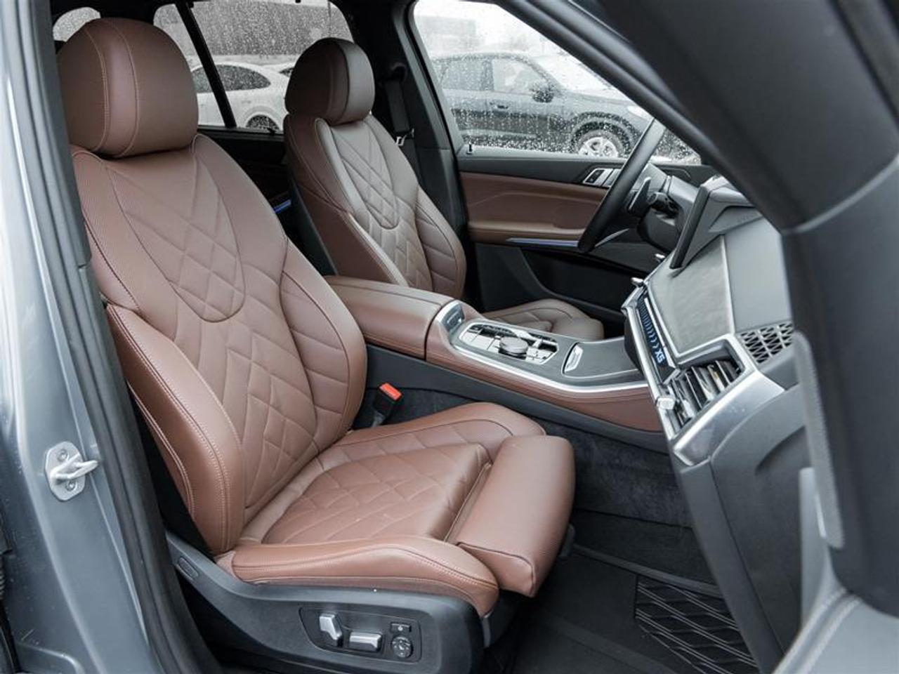 2025 BMW X5 xDrive40i 4dr All-Wheel Drive Sports Activity Vehicle Photo