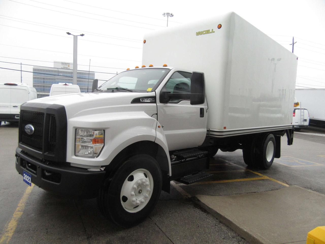 2023 Ford F-650 16FT UNICELL BOX POWER LIFTGATE Photo