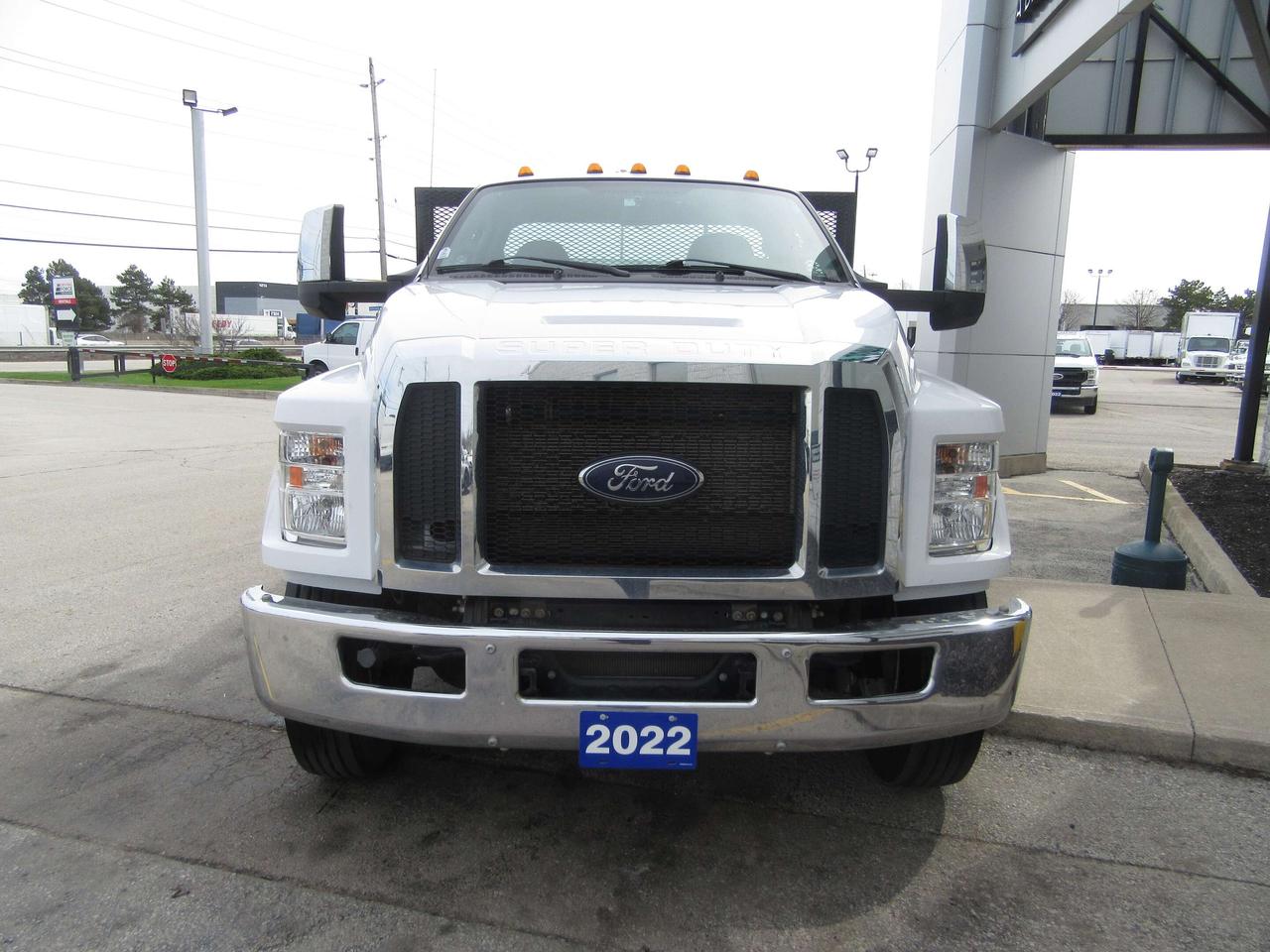 2022 Ford Super Duty F-750 Straight Frame DIESEL 26FT NEW FLAT DECK WITH TIE STRAP PACKAGE Photo