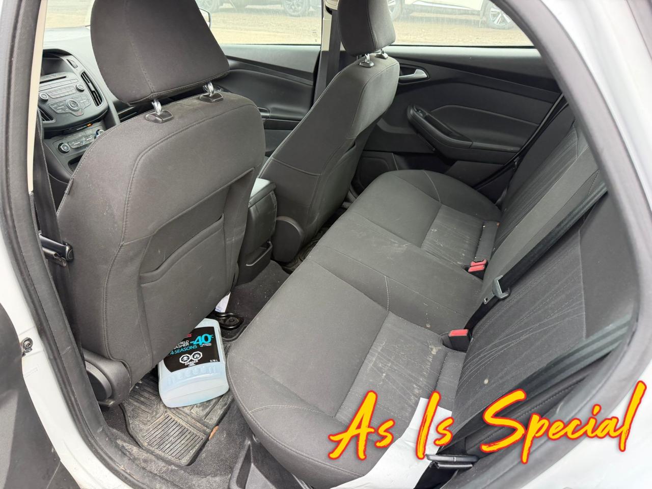 2015 Ford Focus SE 4DR SEDAN Photo4