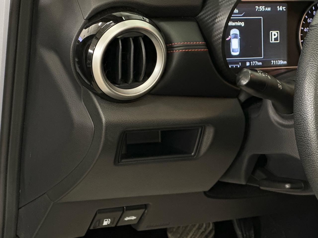 2024 Nissan Versa SR 4DR SEDAN Photo