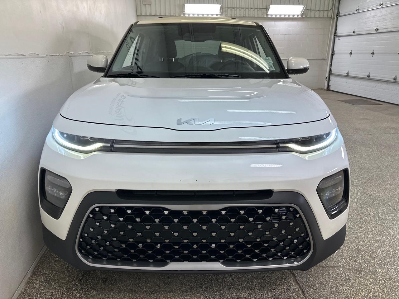 2022 Kia Soul EX Premium 4dr Hatchback Photo