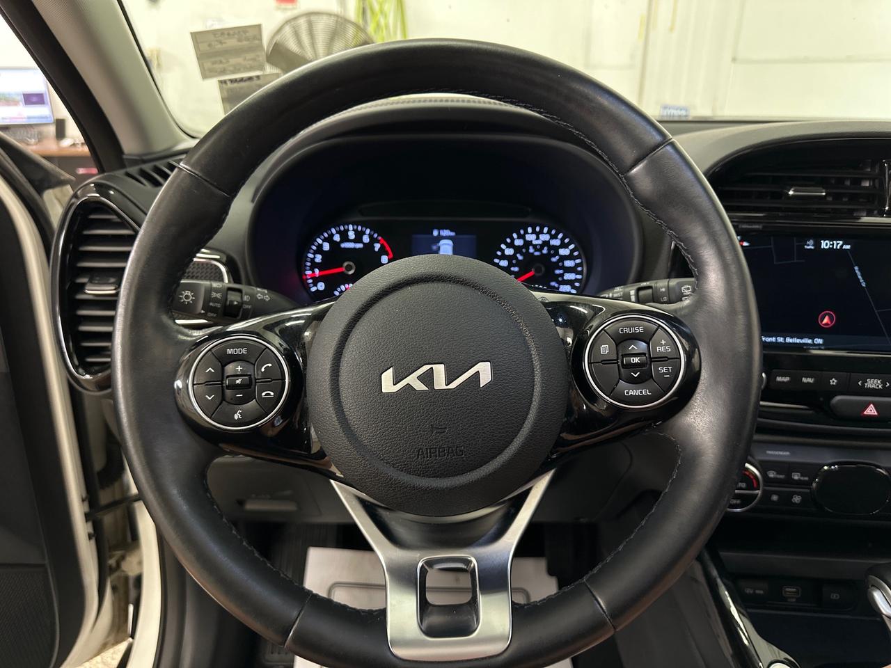 2022 Kia Soul EX Premium 4dr Hatchback Photo