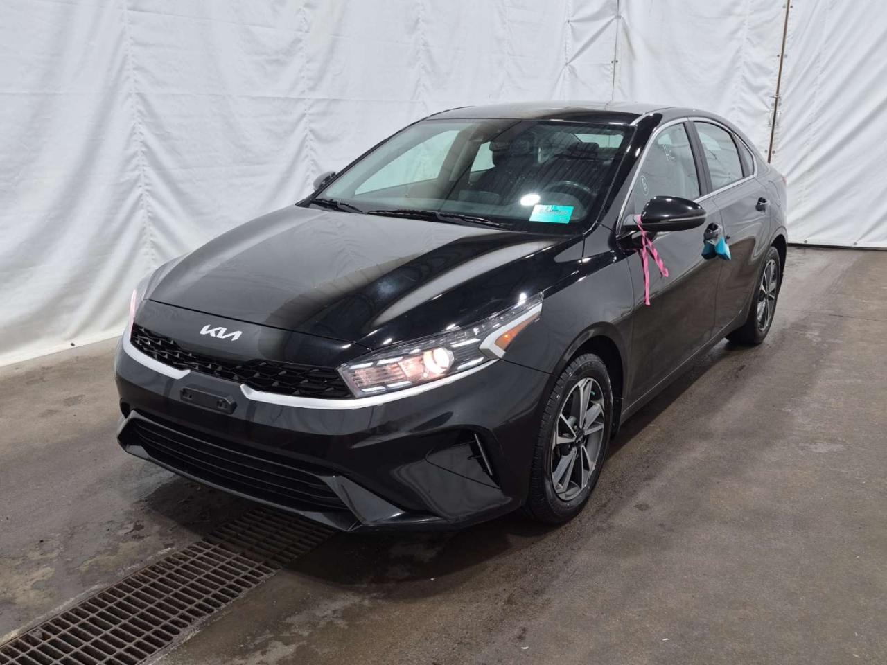 2023 Kia Forte EX 4dr Sedan Photo