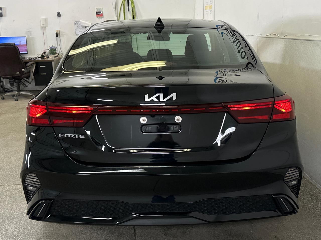 2023 Kia Forte EX 4dr Sedan Photo