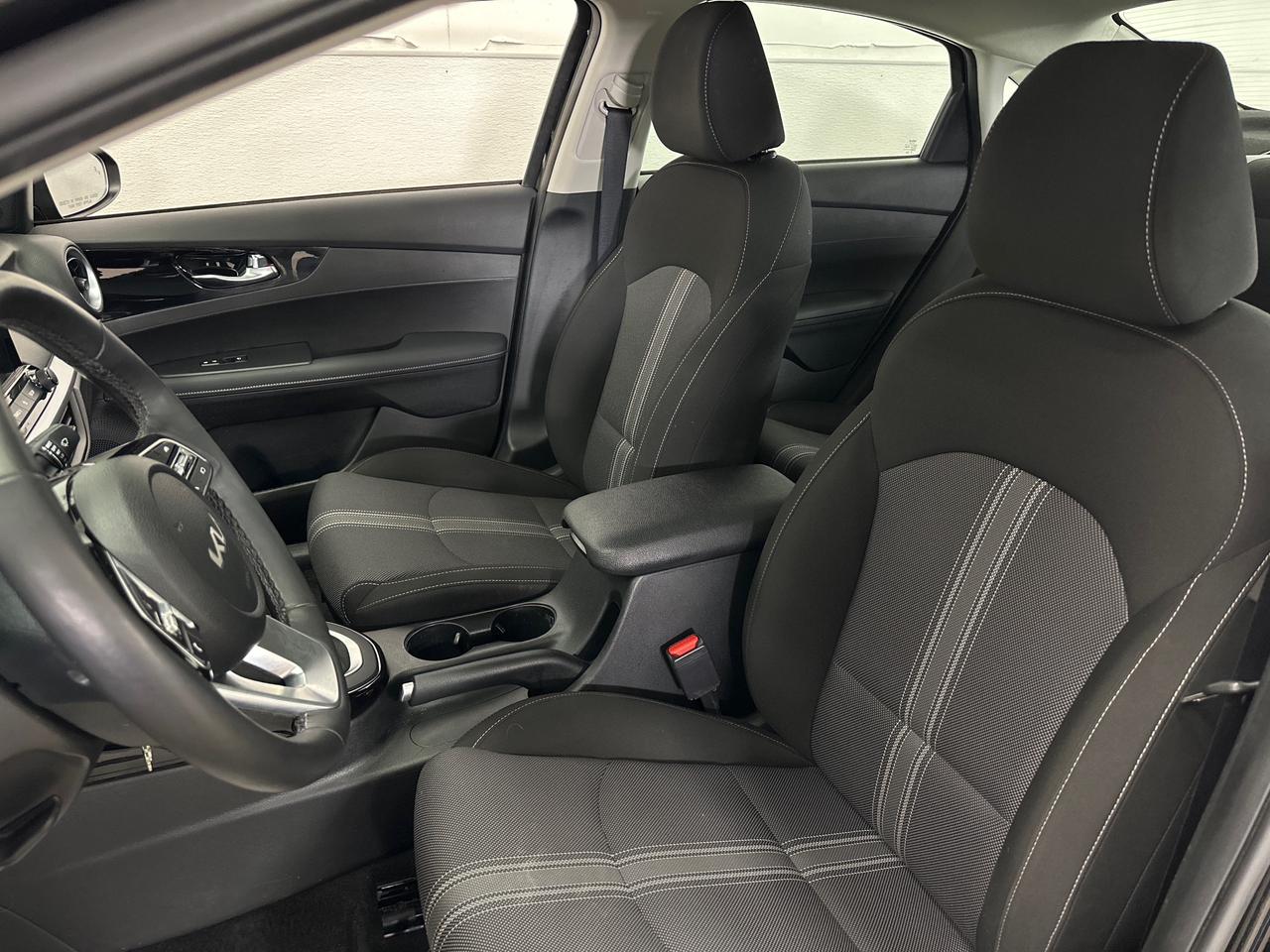 2023 Kia Forte EX 4dr Sedan Photo
