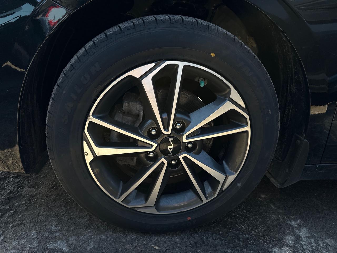 2023 Kia Forte EX 4dr Sedan Photo