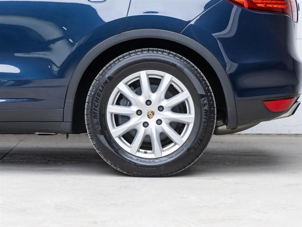 2013 Porsche Cayenne  Photo
