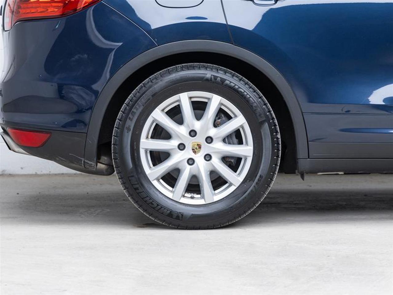 2013 Porsche Cayenne  Photo