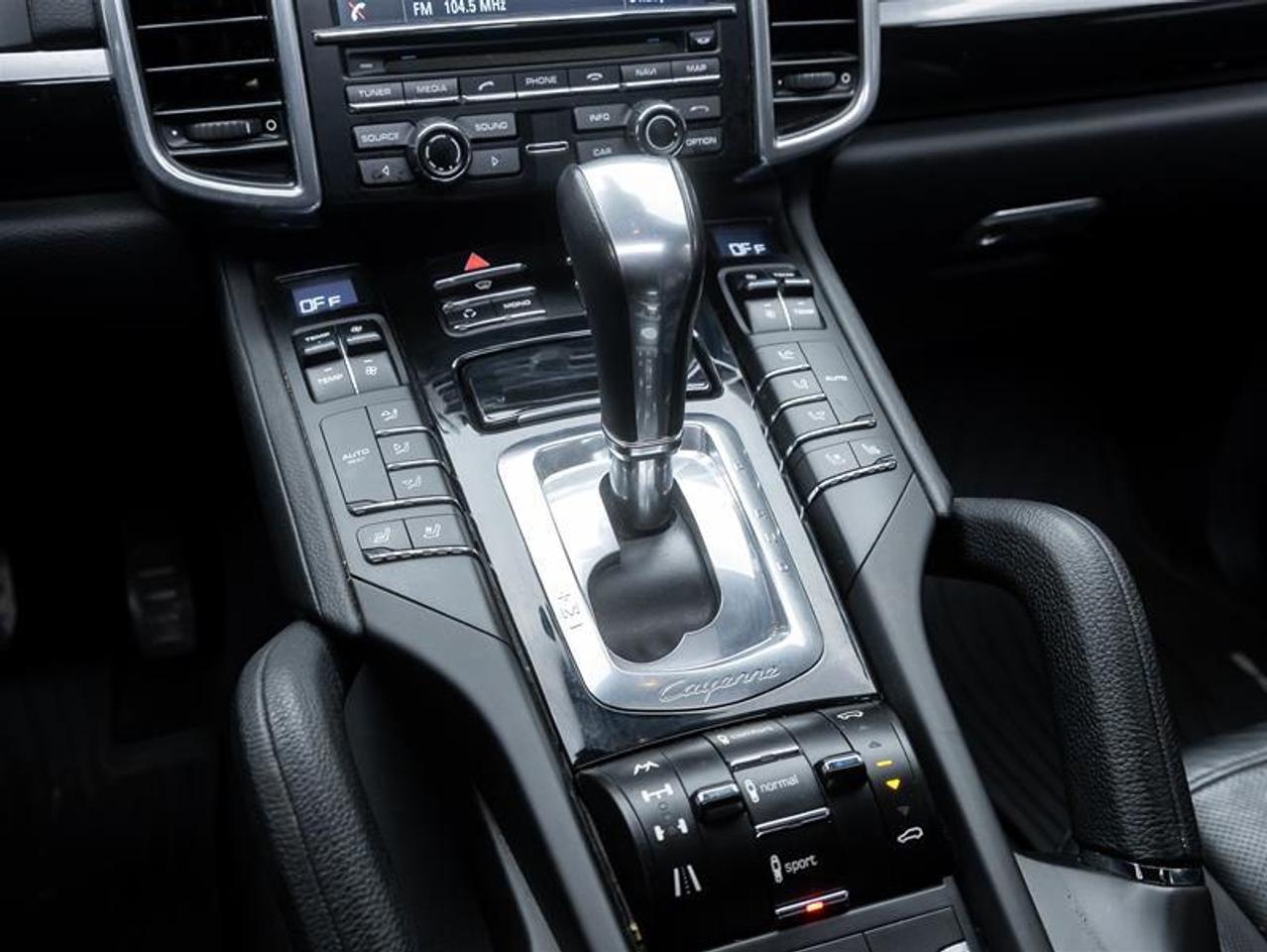 2013 Porsche Cayenne  Photo