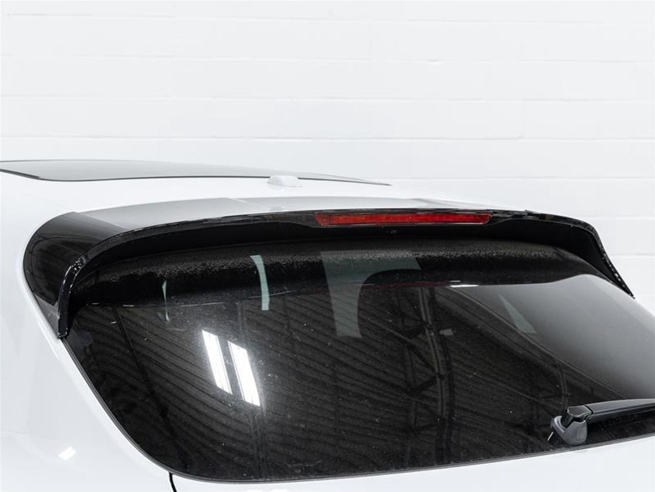 2025 Porsche Macan  Photo